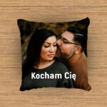 Poduszka z własnym zdjęciem oraz napisem