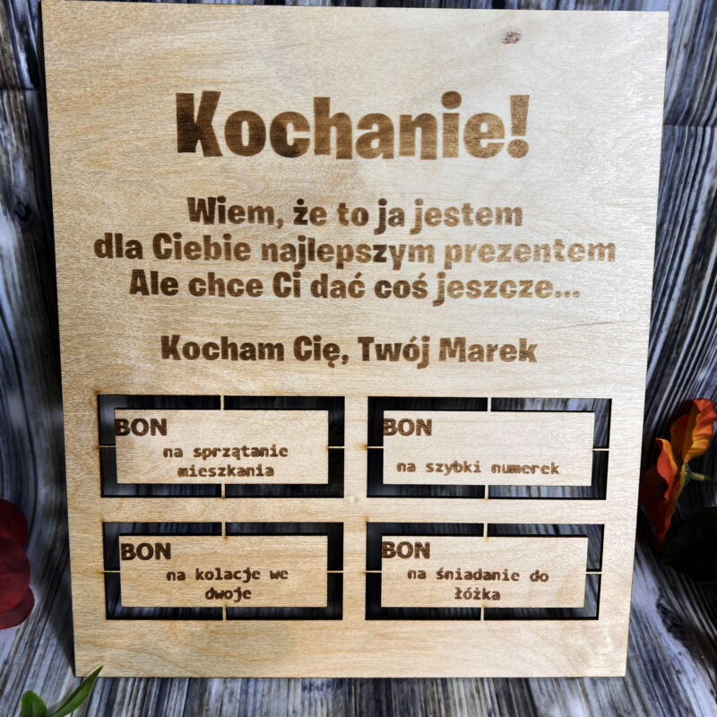 Szukasz prezentu dla Twoich bliskich? Spraw im FotoPrezent! Prezent, który jest szyty na miarę, wykonany na zamówienie z Twoim własnym zdjęciem oraz napisem!