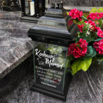 Personalizowany znicz z podpisem dla Mamy - Kochaj serce Matki...