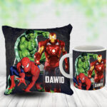 Poduszka i kubek świąteczny prezent dla fana Marvela