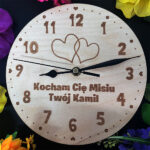 Personalizowany zegar dla ukochanej osoby z dowolnym napisem