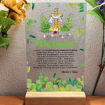 Szklana statuetka na podstawce prezent na komunie