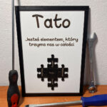 Urocza ramka "Puzzle" prezent na dzień taty z imionami